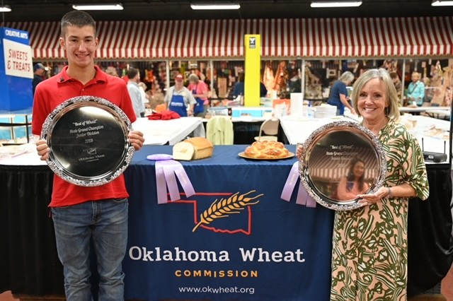 winners hold trohpies at oklahoma state fair 